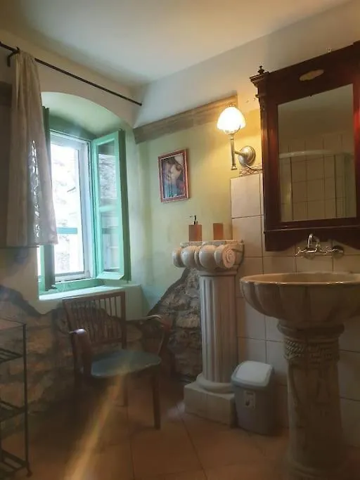 Beautiful Rustikal Stone House Villa Mali Iz 0*,  Croatia